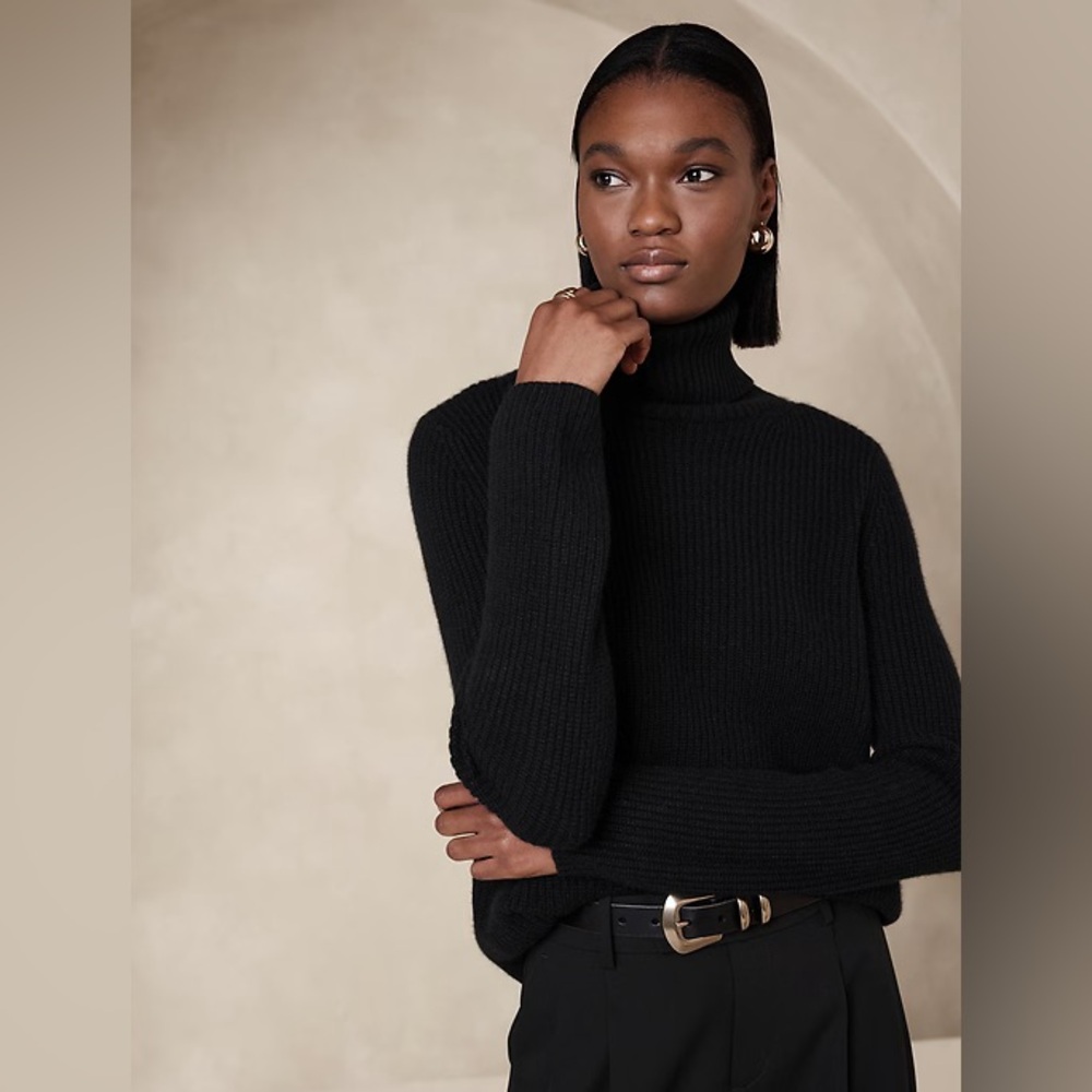Banana Republic Chiara 100% Cashmere turtleneck